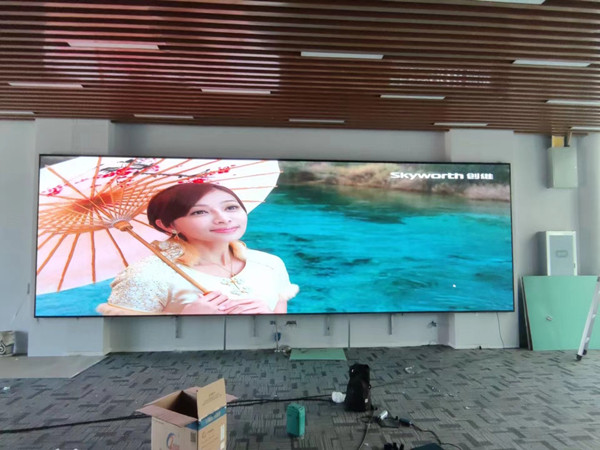 莲池P1.53led小间距屏安装案例